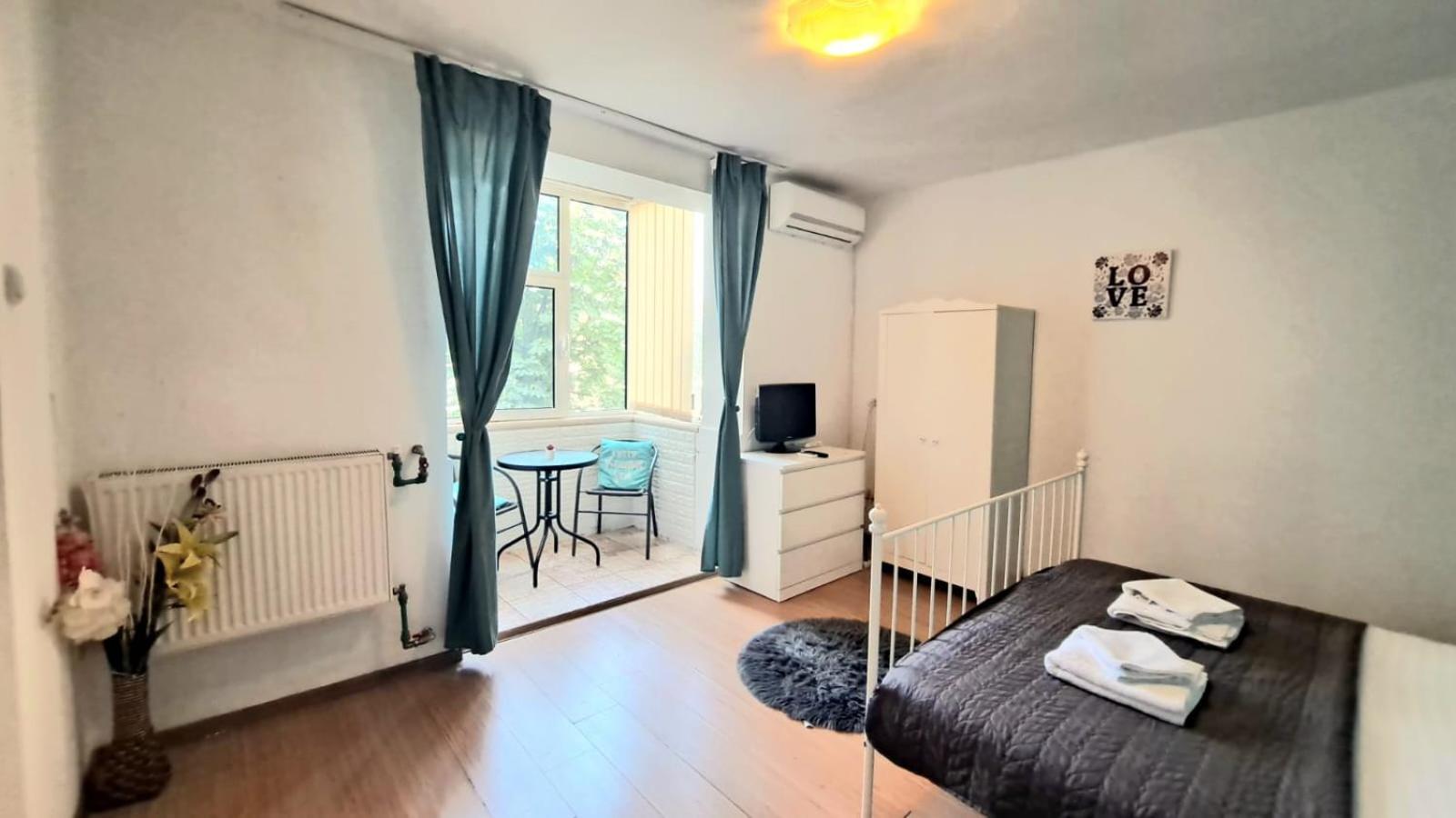 Inchiriez Garsoniera In Regim Hotelier Unirii Букурещ Екстериор снимка